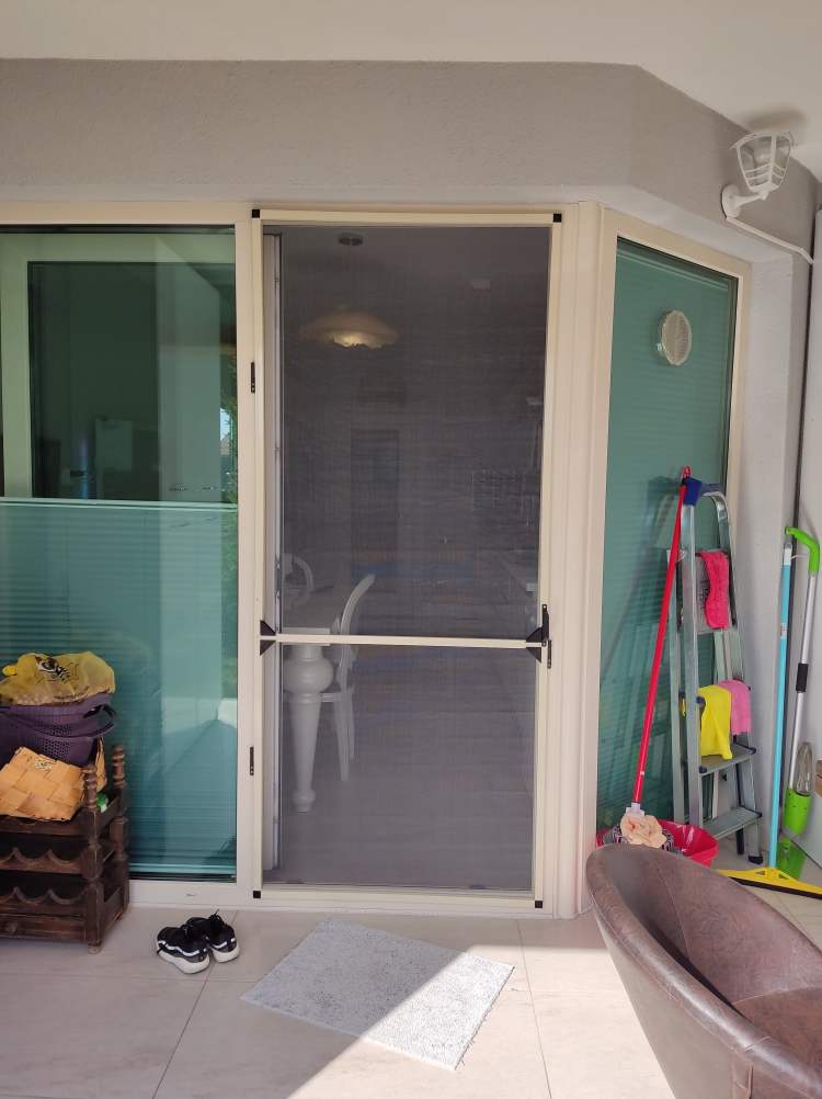 Kedi Kapı Sinekliği Çankaya